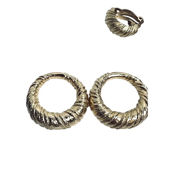 Joseph Mazer Textured Gold Tone Clip On Earrings W/ 2 Pair Of Charms (1746) - Picture 10 of 12